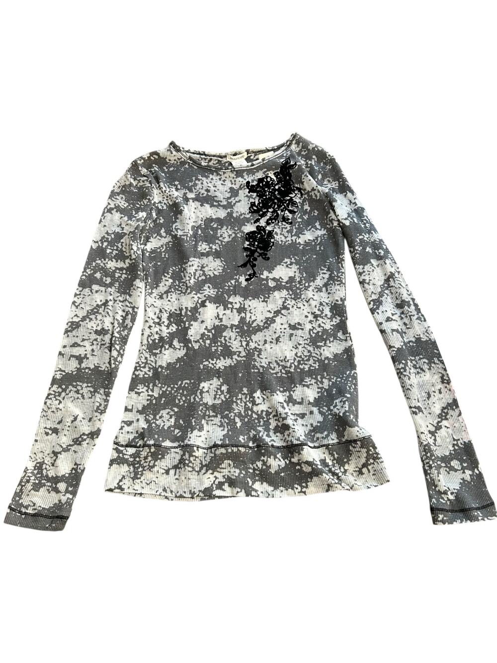 Maurices Y2K Graphic Long Sleeve Tee Womens Medium Black White Grunge Indie